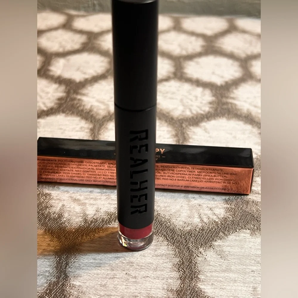 RealHer I Am Happy Color Rich Lip Gloss Rich Cranberry